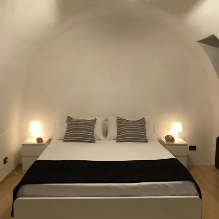 Elettra Apartment