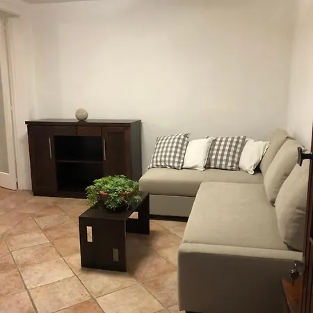 Elettra Apartment *
