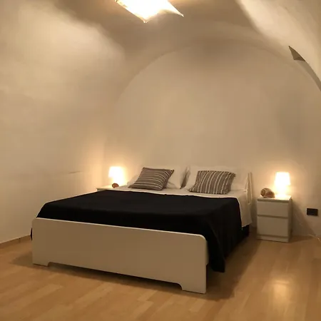 Elettra Apartment